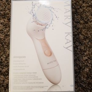 Mary Kay Cleansing Brush